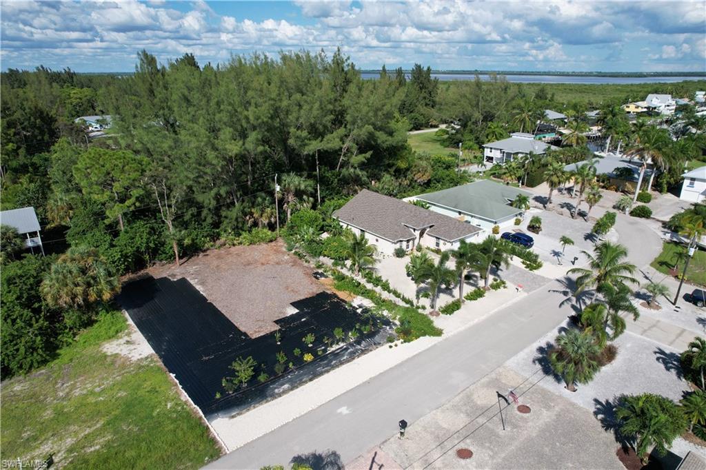 MANATEE BAY UNRECORDED SUBDIVISION - Land