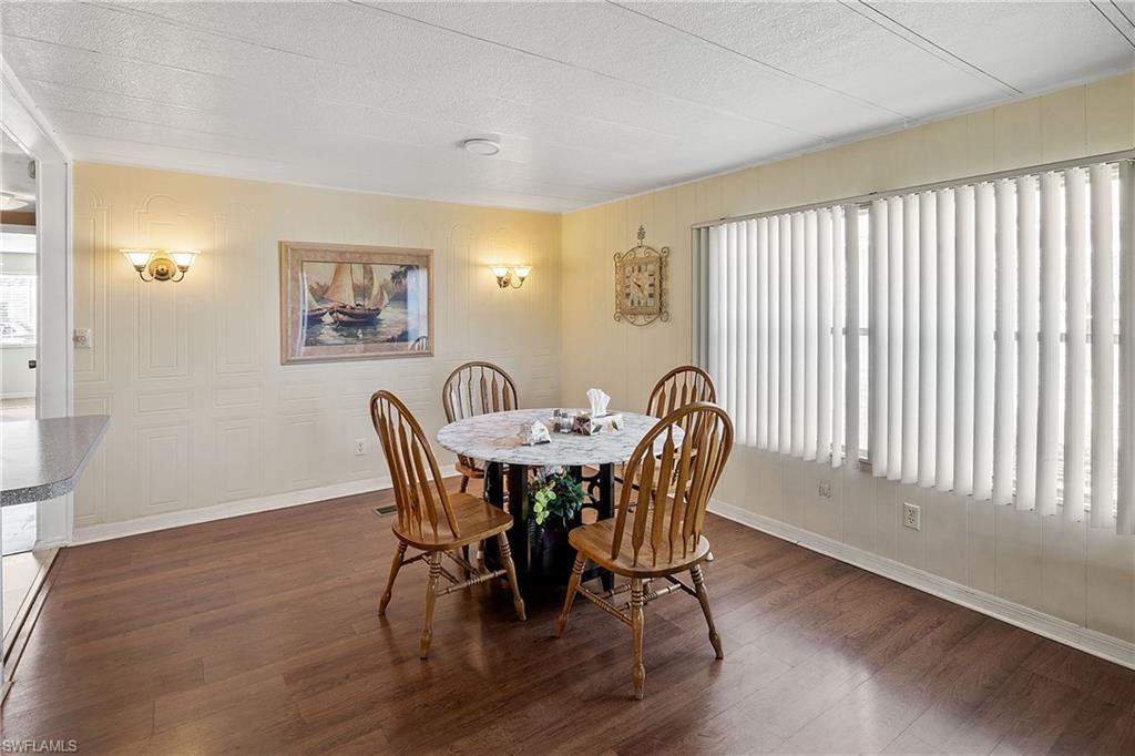 SIX LAKES COUNTRY CLUB - Residential