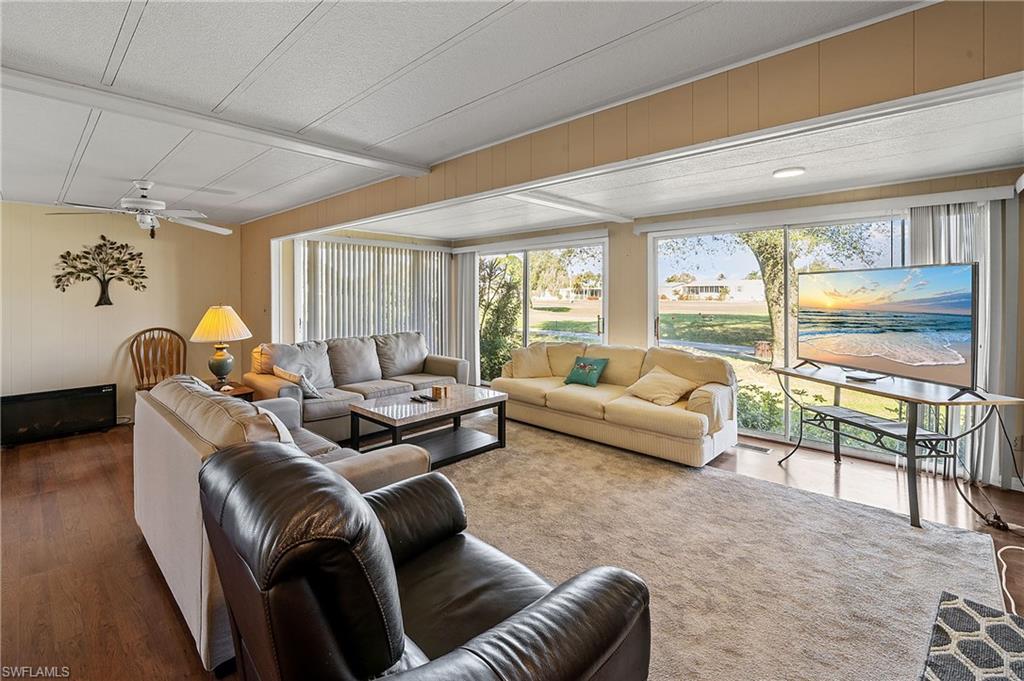 SIX LAKES COUNTRY CLUB - Residential