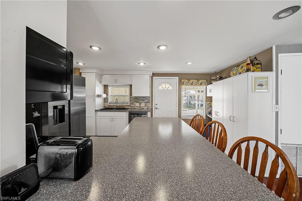 SIX LAKES COUNTRY CLUB - Residential