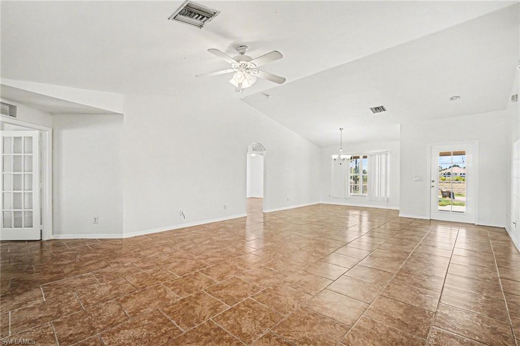 CAPE CORAL - Residential