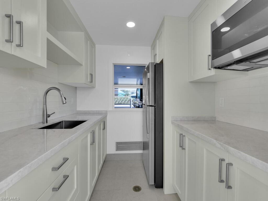 COMMODORE CLUB - Residential