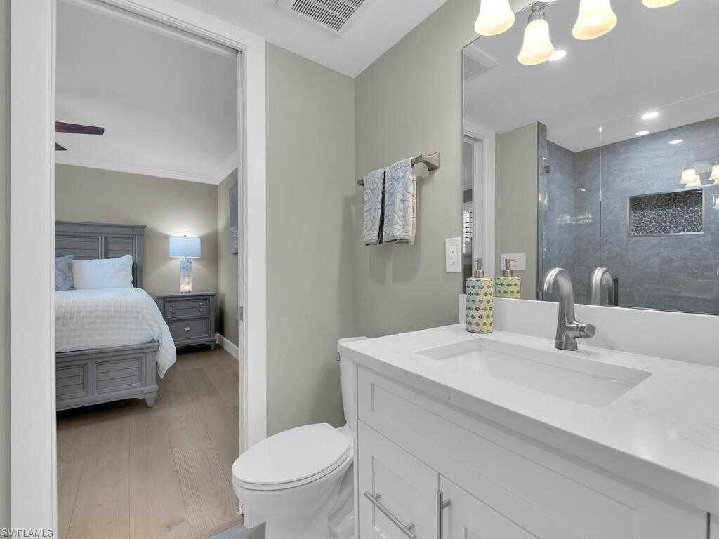 COMMODORE CLUB - Residential