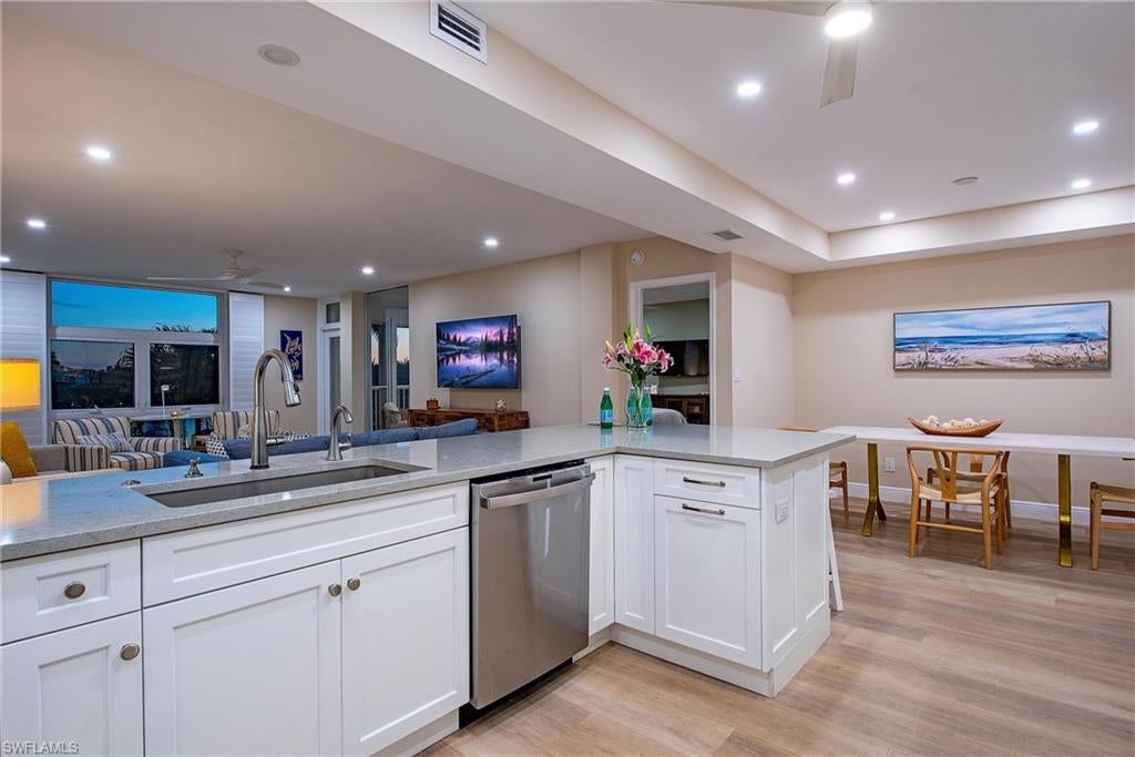 400 Park Shore DR 303