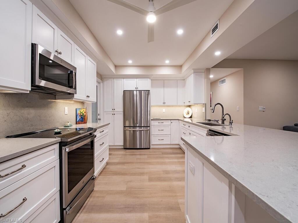 400 Park Shore DR 303