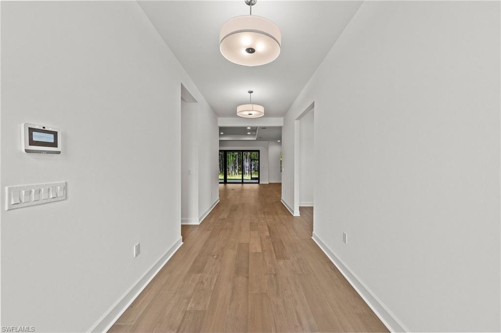 VALENCIA HARBOR - Residential