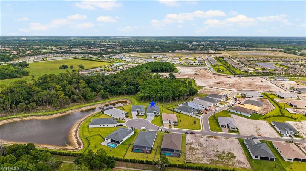 VALENCIA HARBOR - Residential