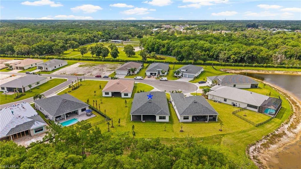 VALENCIA HARBOR - Residential