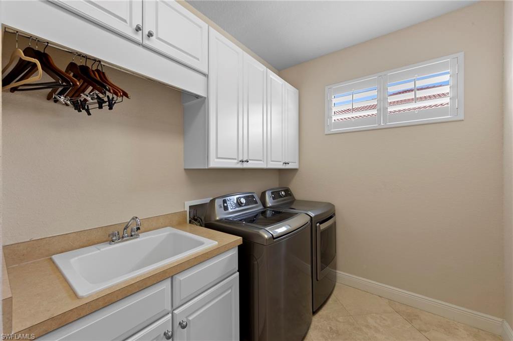 BELLE LAGO - Residential