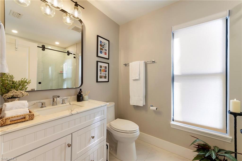 COURTSIDE COMMONS - Residential