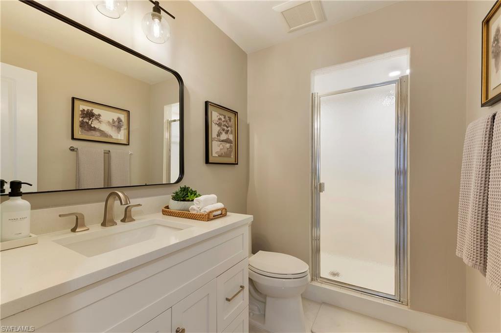 COURTSIDE COMMONS - Residential