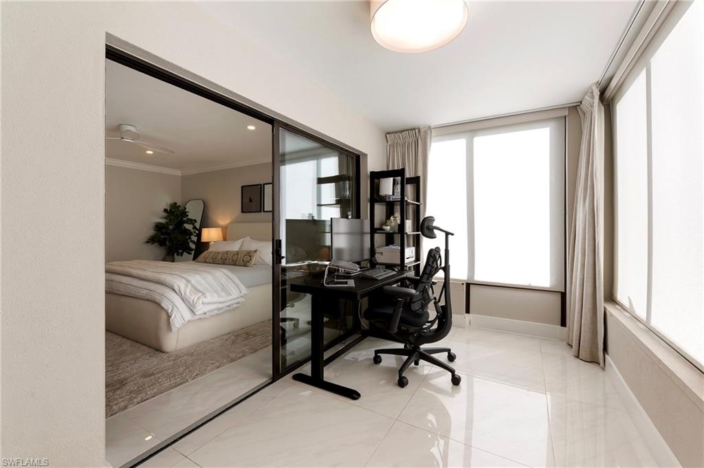 COURTSIDE COMMONS - Residential