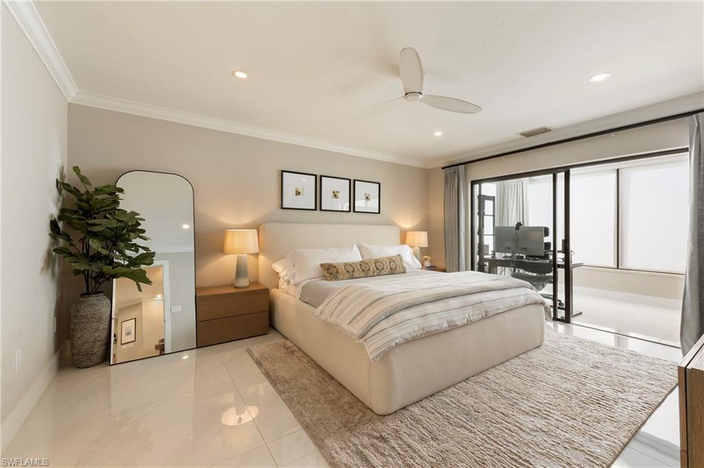 COURTSIDE COMMONS - Residential