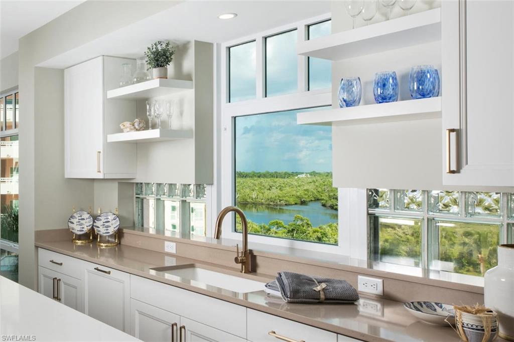 BAREFOOT BEACH CLUB - Residential