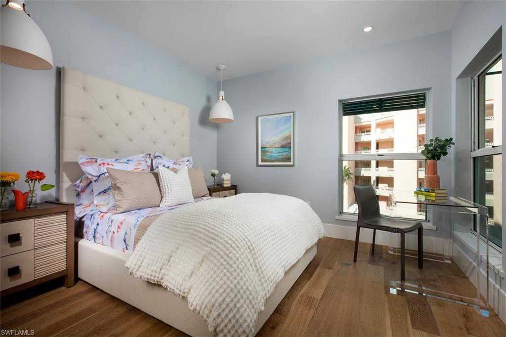 BAREFOOT BEACH CLUB - Residential