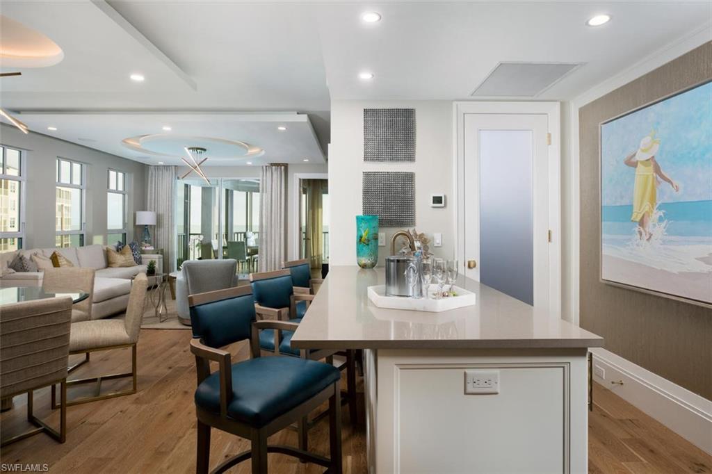 BAREFOOT BEACH CLUB - Residential