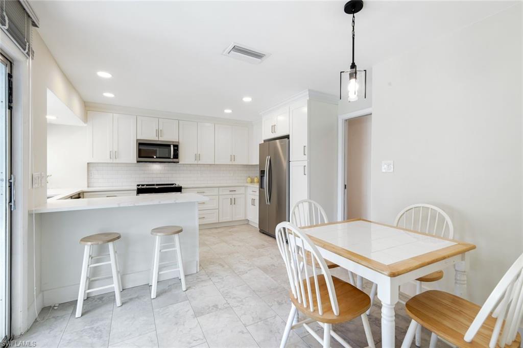 SEMINOLE ESTATES - Residential