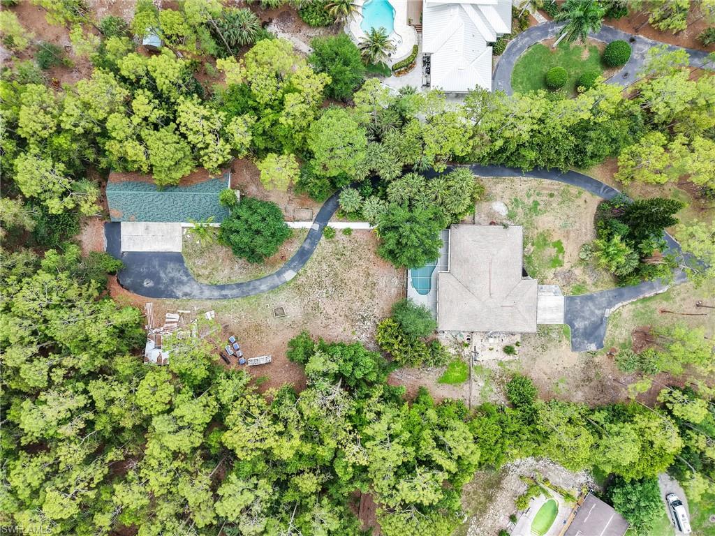5810 Golden Oaks LN