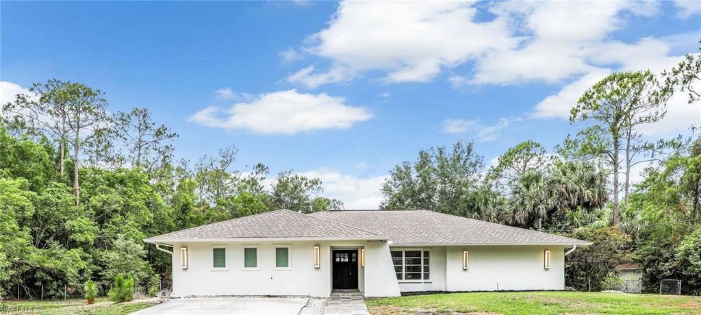 5810 Golden Oaks LN