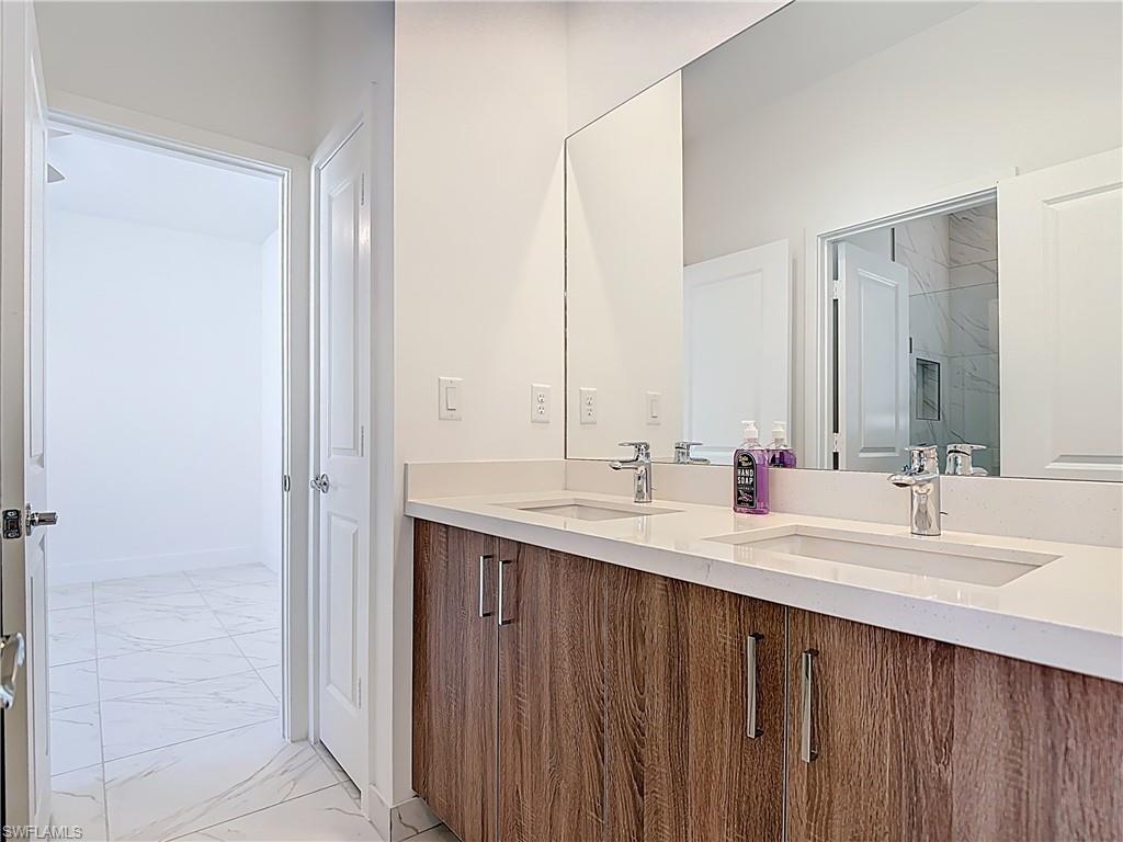 MAPLE RIDGE - Residential