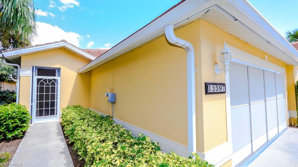 STONEYBROOK - Residential