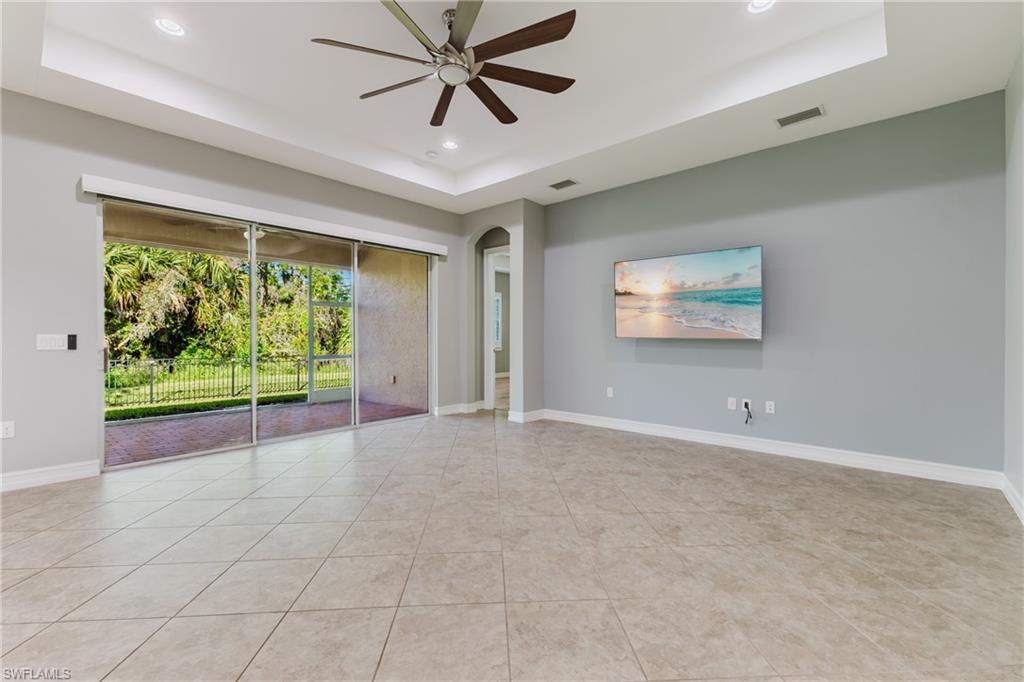 ENTRADA - Residential