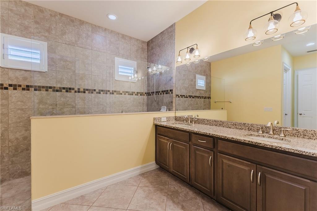 ENTRADA - Residential