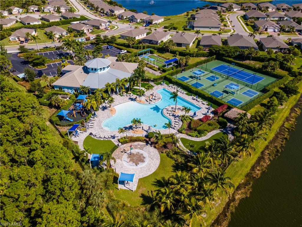 ENTRADA - Residential