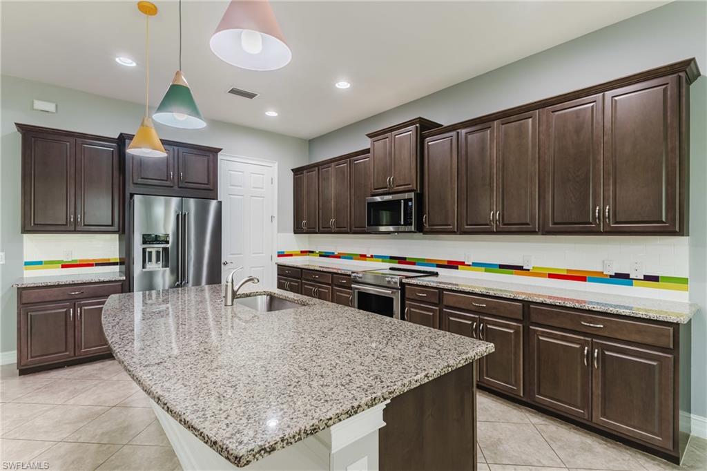 ENTRADA - Residential