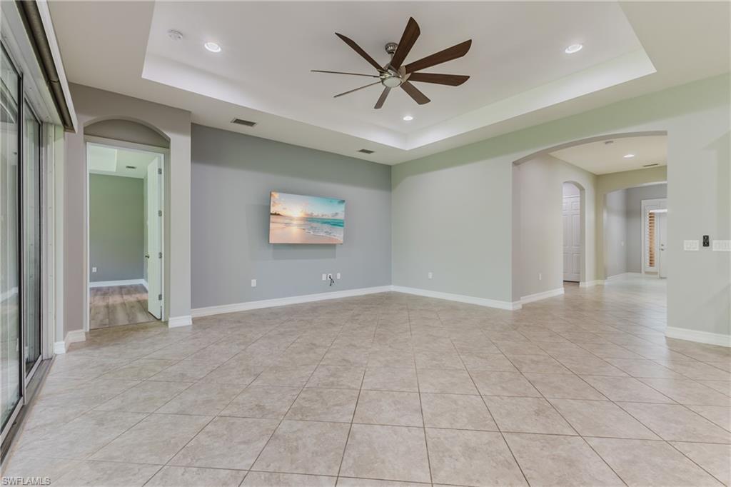 ENTRADA - Residential