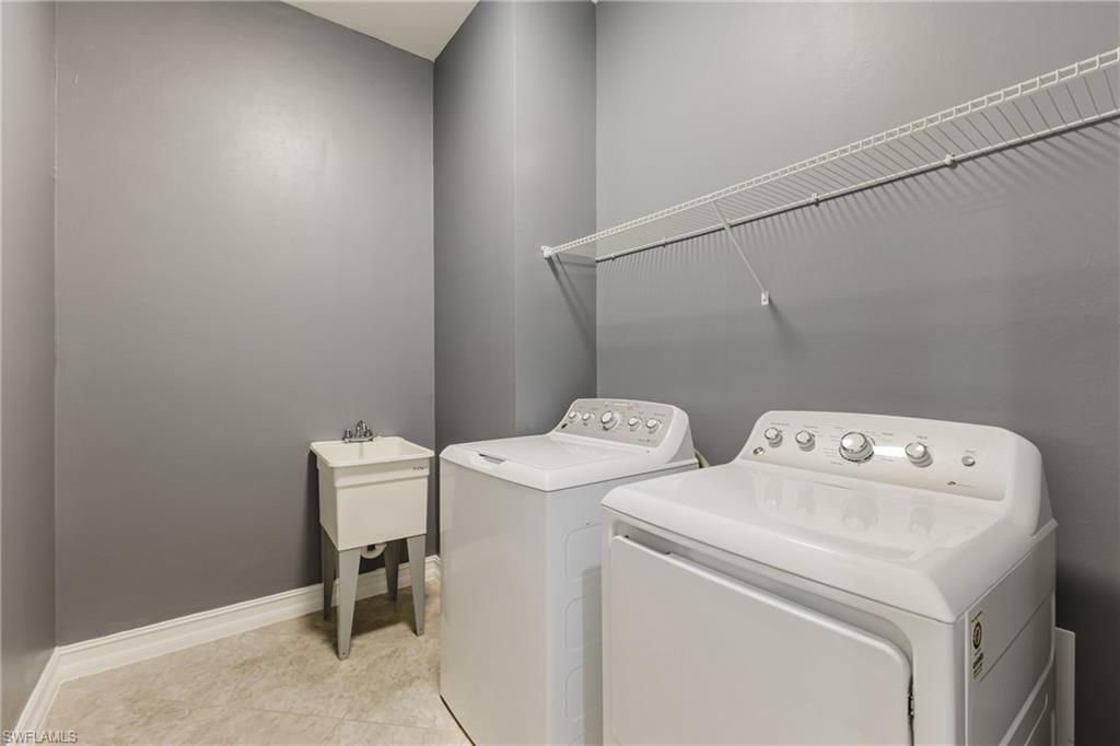 ENTRADA - Residential