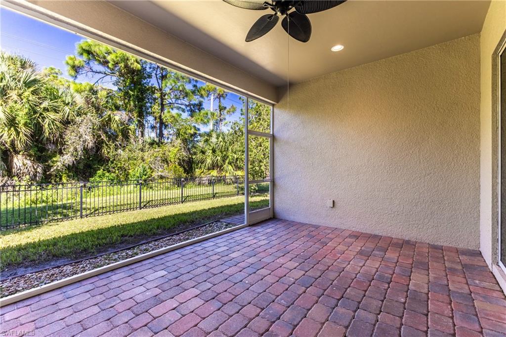 ENTRADA - Residential