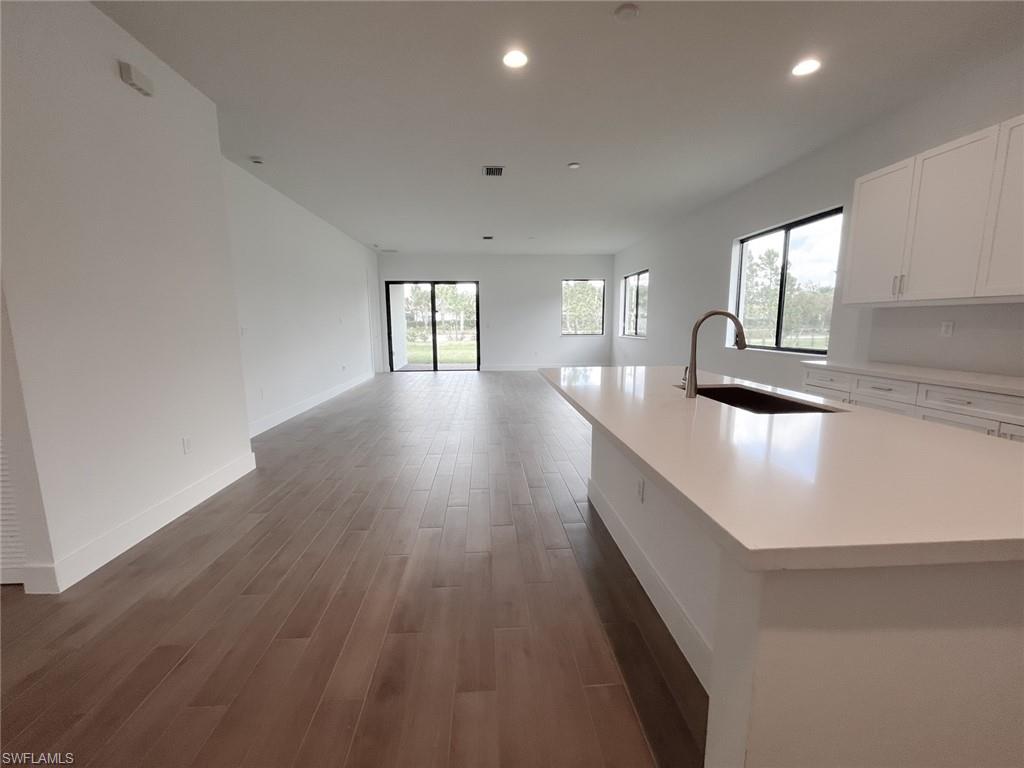 MAPLE RIDGE - Residential