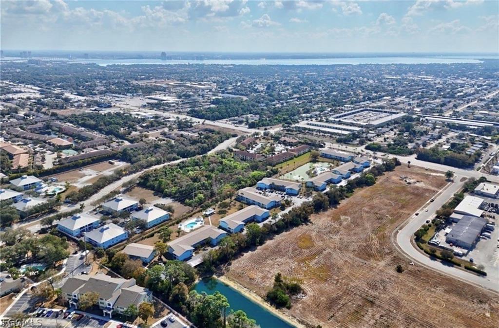 ROYAL HAWAIIAN CLUB - Residential