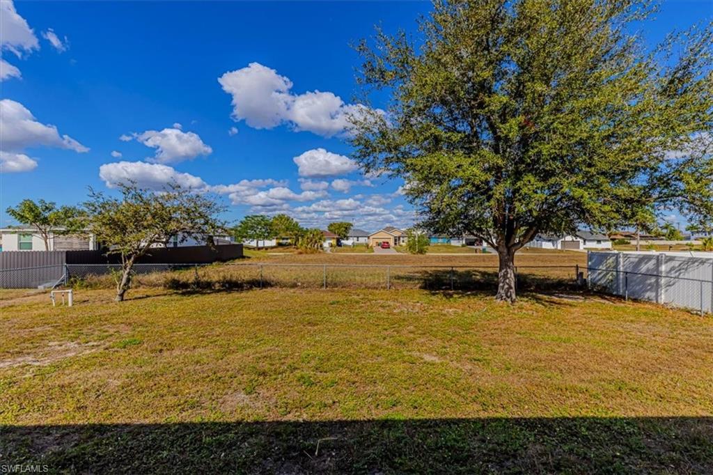 CAPE CORAL - Residential