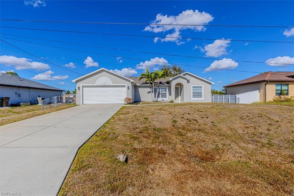CAPE CORAL - Residential