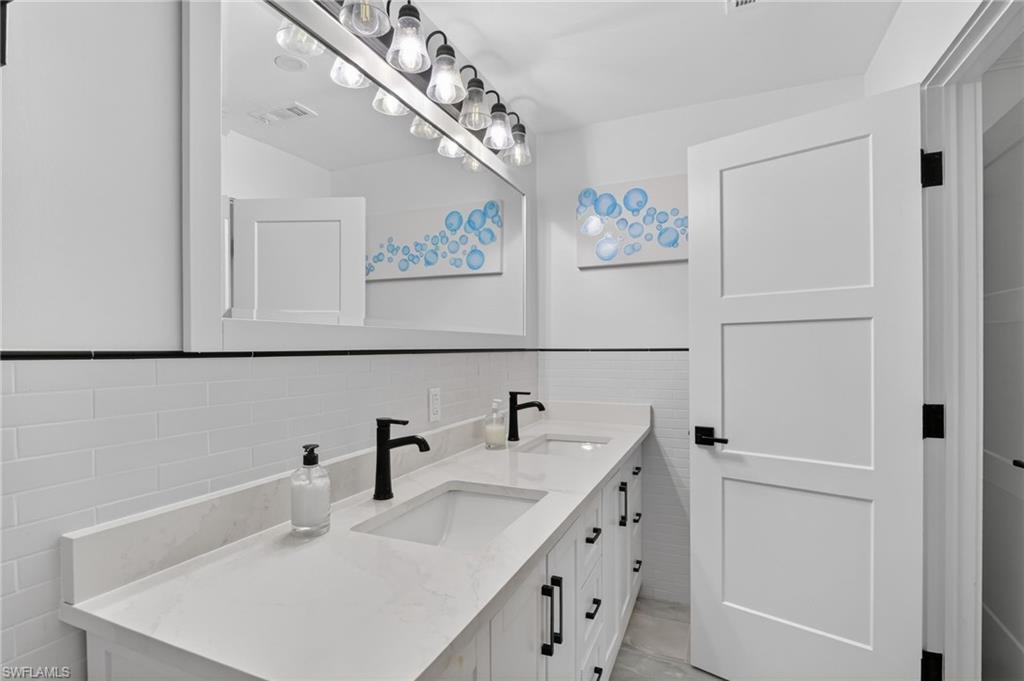 MELALEUCA VILLAGE - Residential