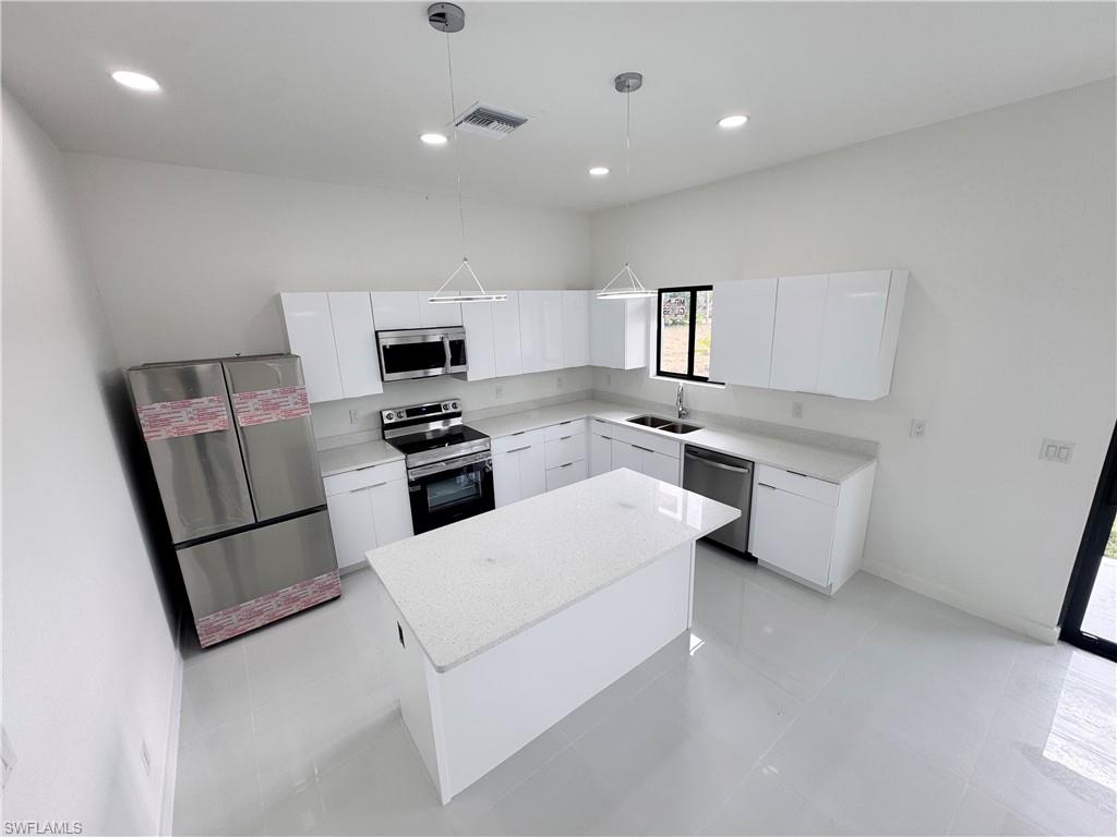 CAPE CORAL - Residential Lease