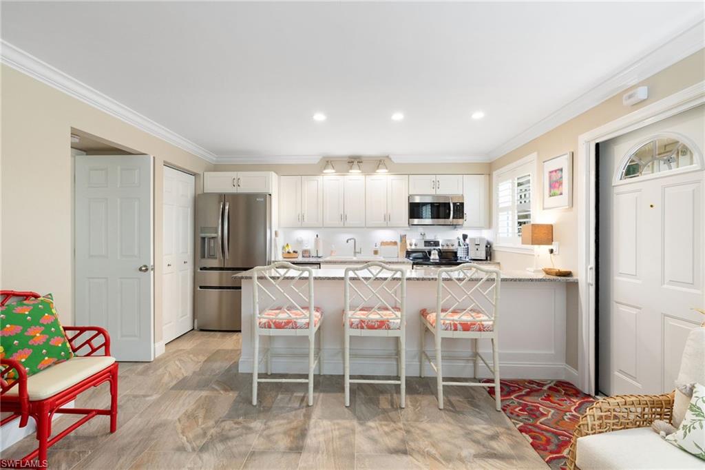 CASTLETON GARDENS - Residential