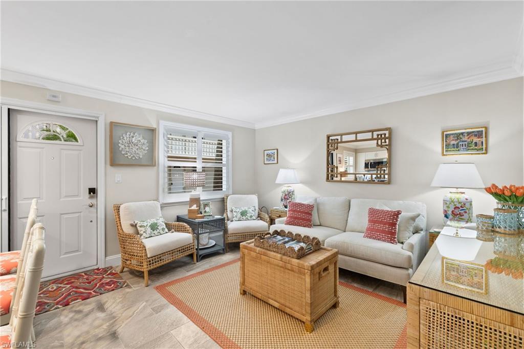 CASTLETON GARDENS - Residential