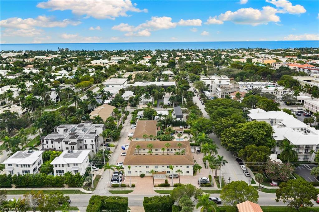 CASTLETON GARDENS - Residential