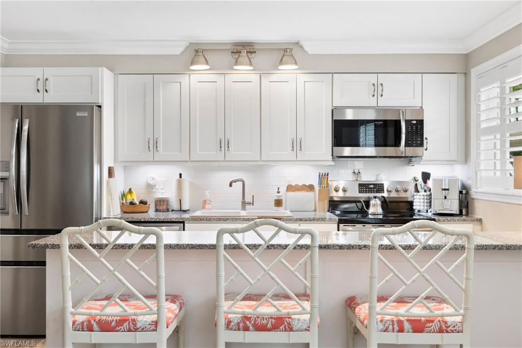 CASTLETON GARDENS - Residential