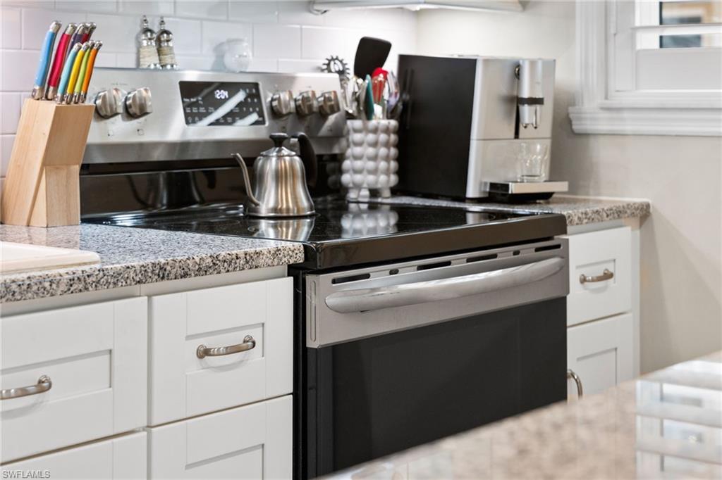 CASTLETON GARDENS - Residential