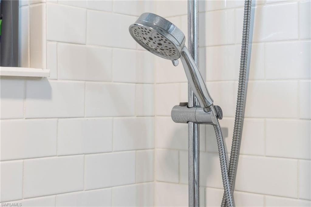 CASTLETON GARDENS - Residential