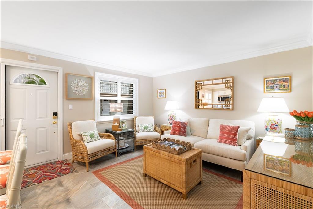 CASTLETON GARDENS - Residential