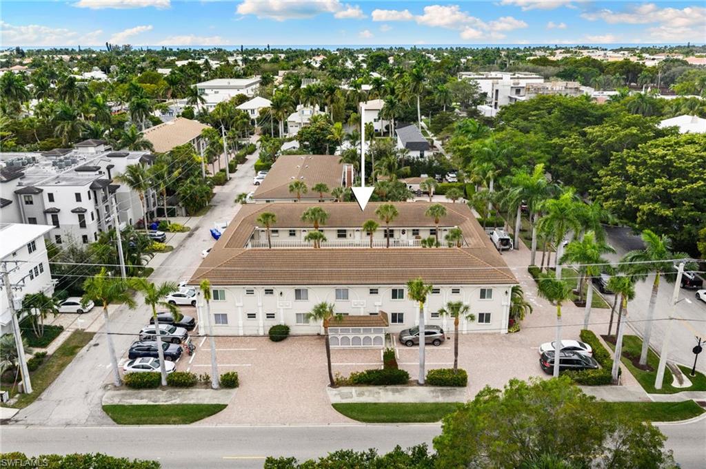 CASTLETON GARDENS - Residential