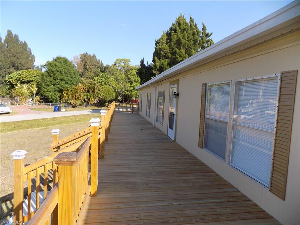 PEACEFUL PINES MOBILE VIL - Residential