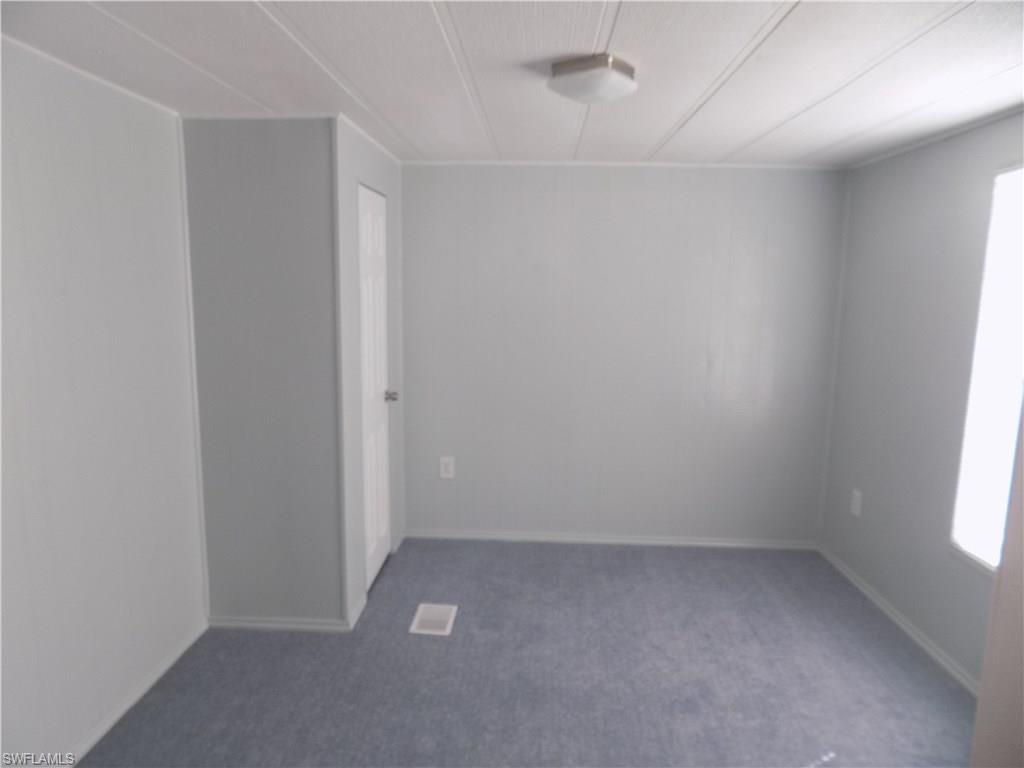 PEACEFUL PINES MOBILE VIL - Residential