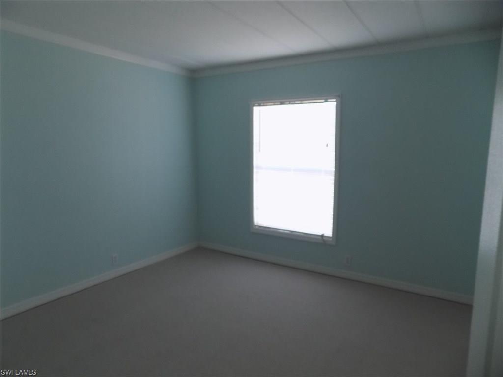 PEACEFUL PINES MOBILE VIL - Residential