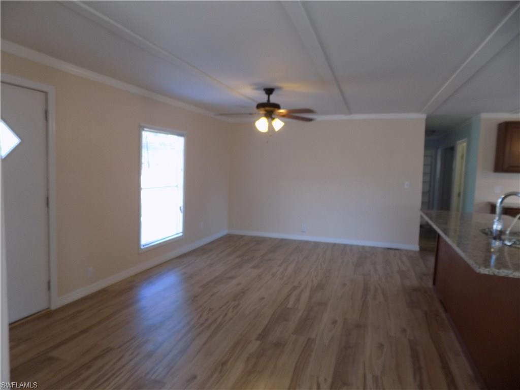 PEACEFUL PINES MOBILE VIL - Residential